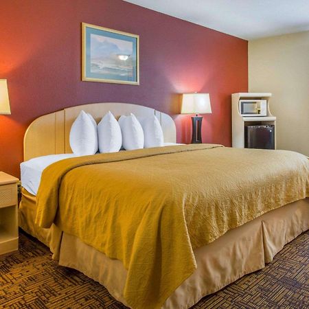 Quality Inn & Suites Weed Bagian luar foto