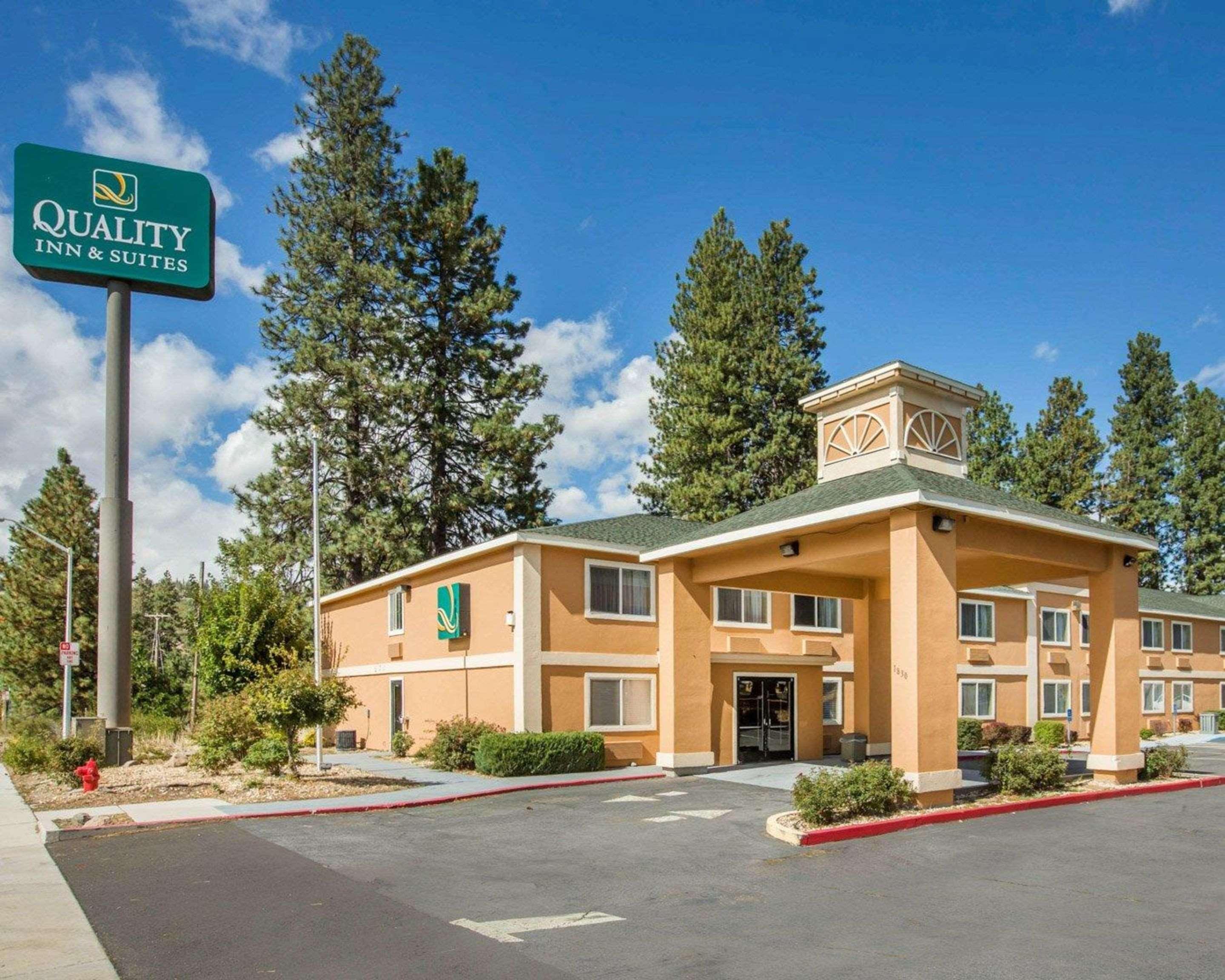 Quality Inn & Suites Weed Bagian luar foto