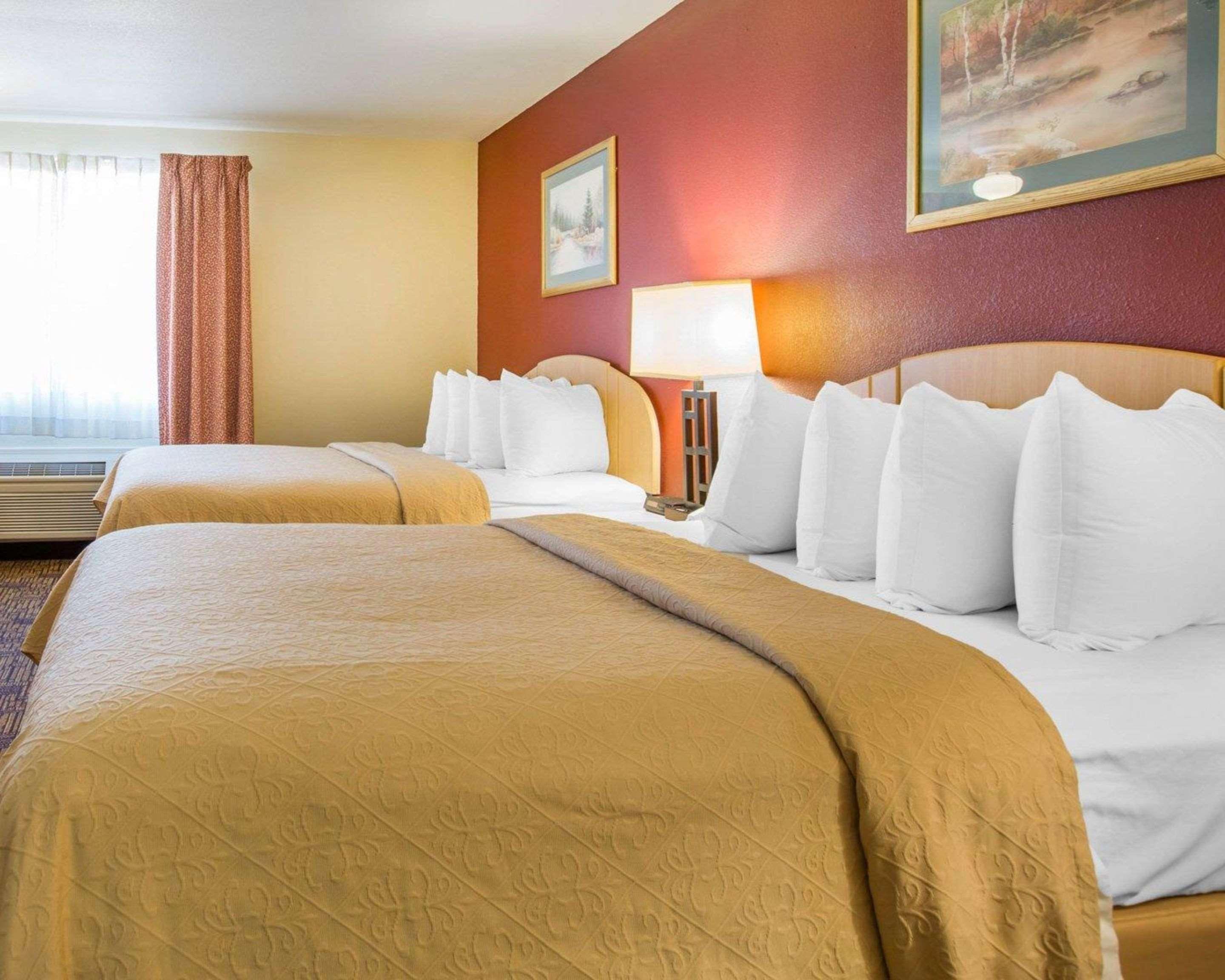 Quality Inn & Suites Weed Bagian luar foto