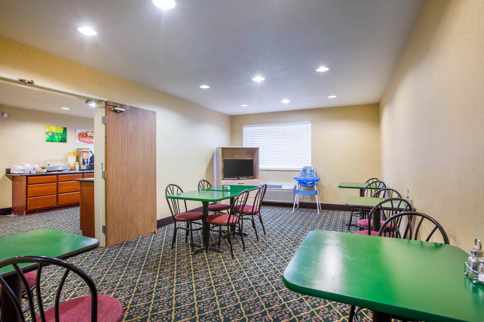 Quality Inn & Suites Weed Bagian luar foto
